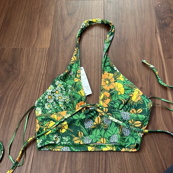 Urban Outfitters Tops - NWT urban outfitters halter size XS